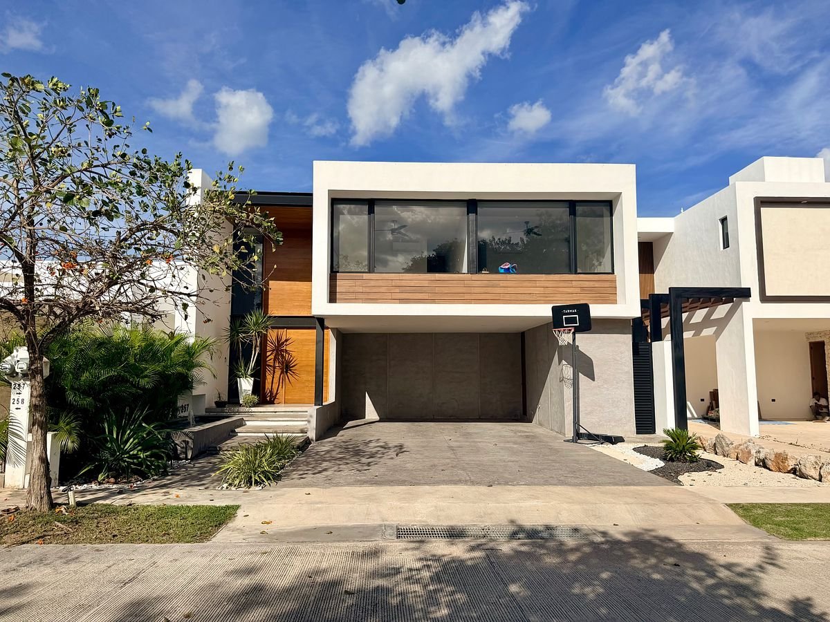 Casa en venta — Temozón Norte