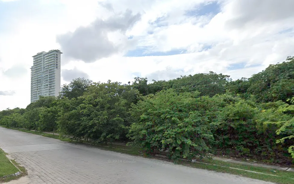 Terreno Premium para Desarrollo de Usos Mixtos en Altabrisa, Mérida